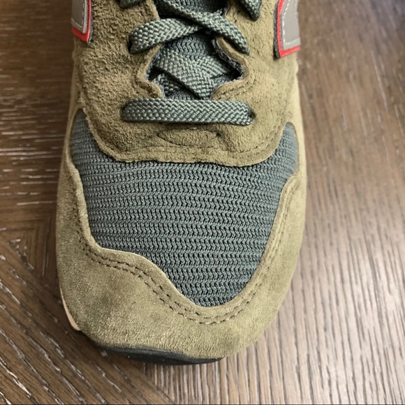 RARE New Balance army green hints of red gray sneakers collectors Size W 7/M 5.5 - Picture 8 of 16